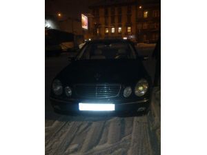 kliknij by zobaczyć powiększenie Mercedes E 320